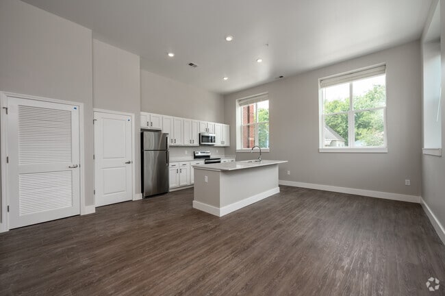 1BR, 1BA - 873SF - Living Room/Kitchen