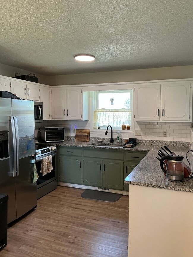 Photo - 1925 Timberline Cir