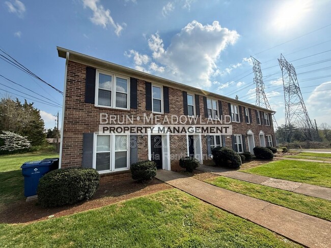 Photo - 9116 Parktop Ln NW Unidad A