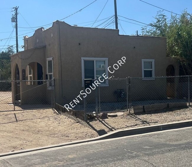 Photo - 16731 Union St