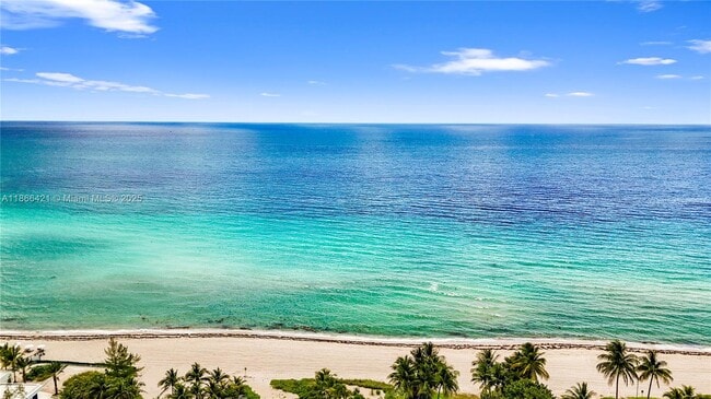 Photo - 3181 S Ocean Dr Unidad 103