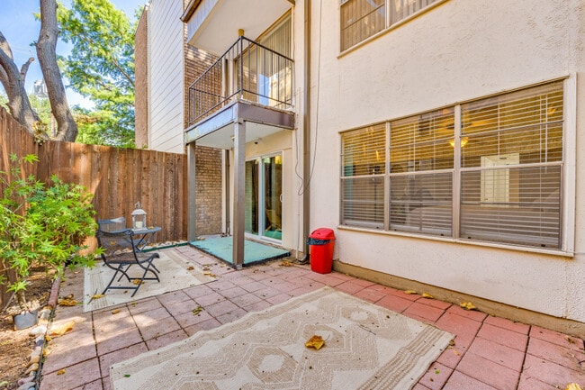 2720 Reagan Street Unit # 102