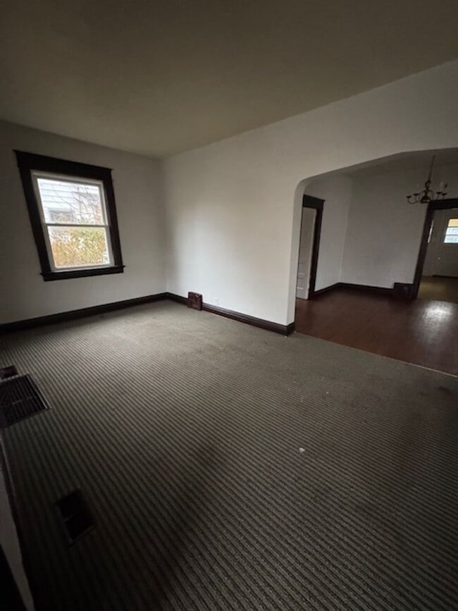 Photo - 1308 Sinclair St