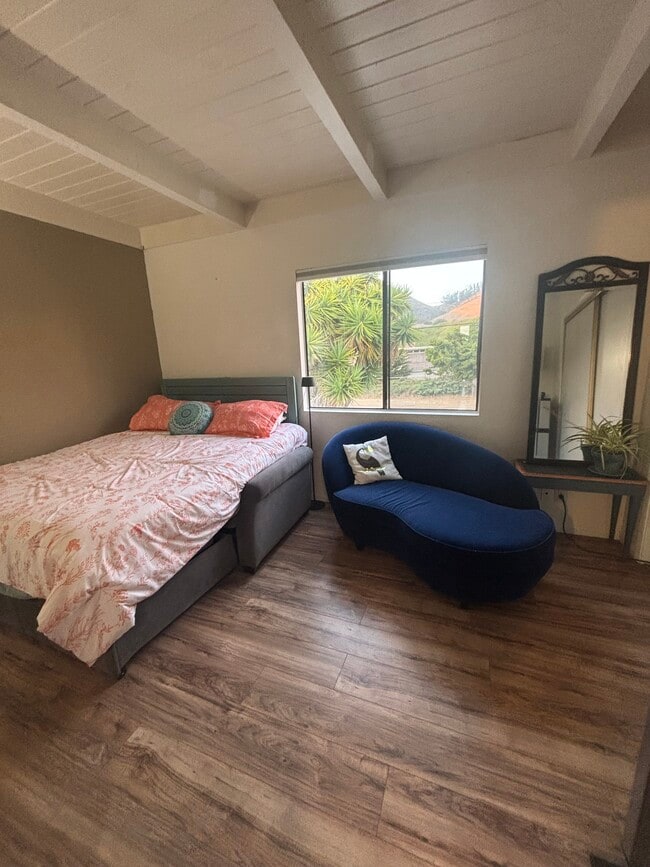 Photo - 3329 Panorama Dr Unit Upstairs