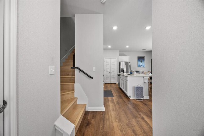 Photo - 8110 Mandela Bend