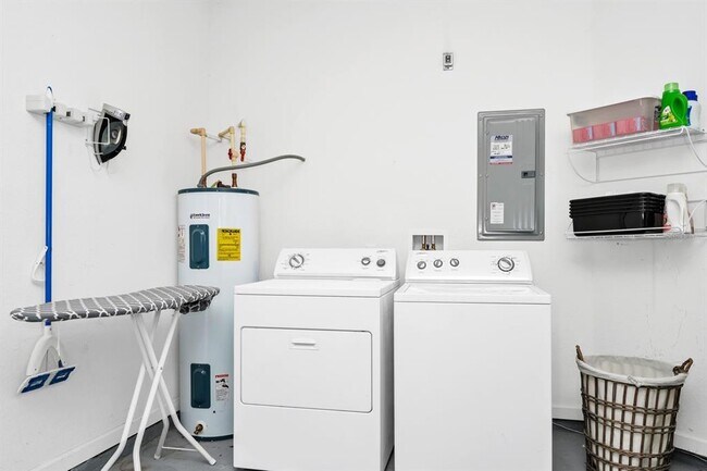 Photo - 4830 Tidecrest Ave