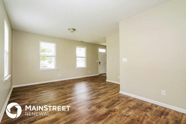 Photo - 2934 Wade St