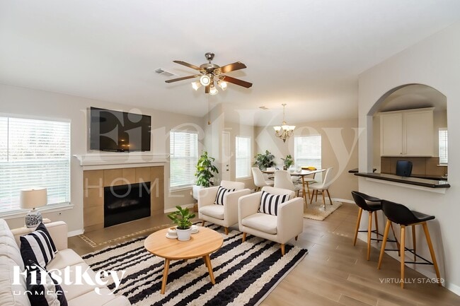 Photo - 2726 Lakecrest Way Dr