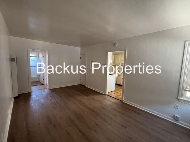 Photo - 155 Archer St Unit B