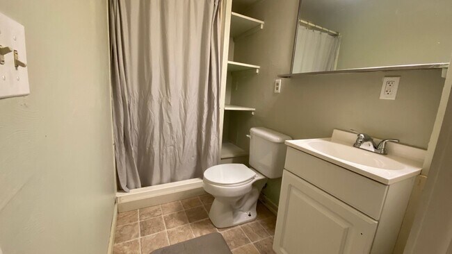 Photo - 139 Broadway Unit 2