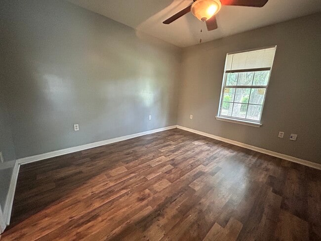 Photo - 124 30th 1/2