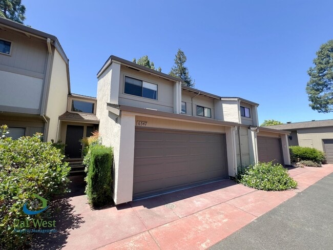 Photo - $4,495.00 Almaden 3BD/2.5BA Townhome in the Copperwood Community