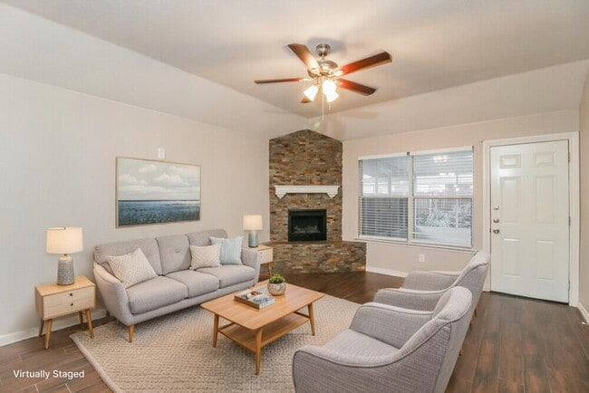 Photo - 745 Poncho Ln