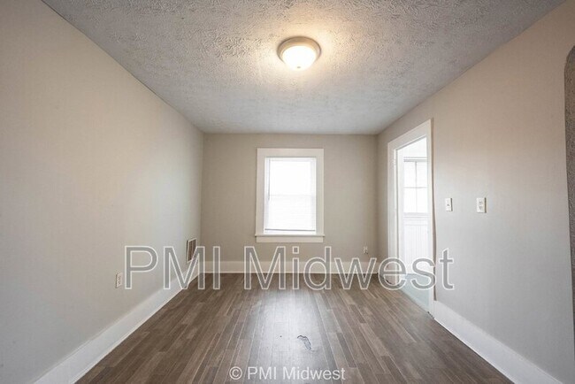 Photo - 546 Eastern Ave Unit Apt A