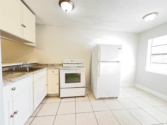 Photo - 4022 Lakeside Dr Unit 4022