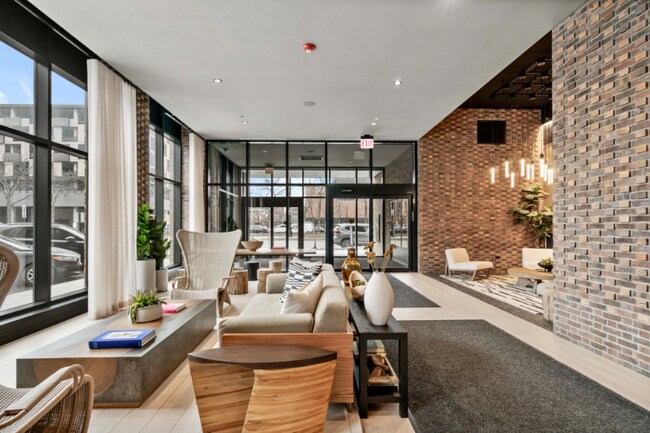 Photo - 1397 W Randolph St