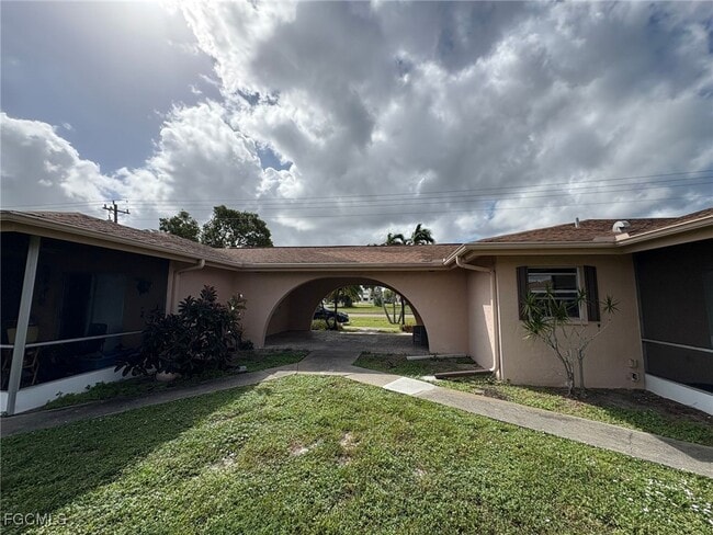 Building Photo - 1215 SE 46th Ln Unit F
