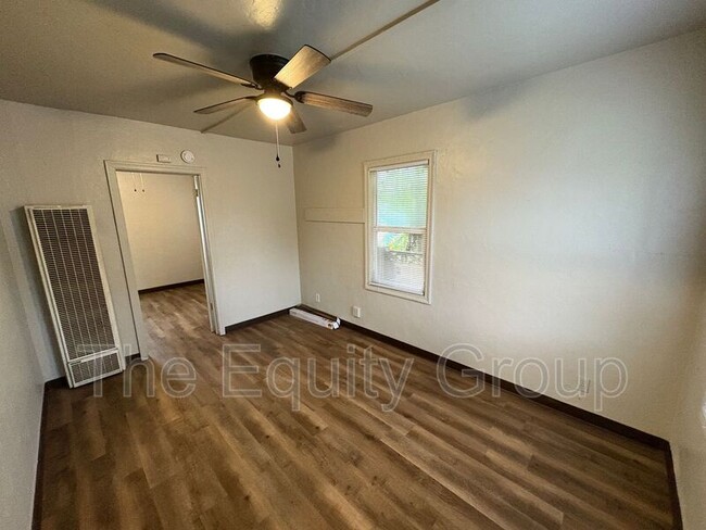 Photo - 311 E Grove Ave