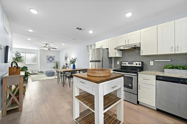 Photo - 909 Reinli St Unit 228