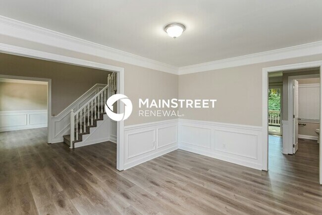 Photo - 4 Bedroom Pet-Friendly Home in Charlotte, NC with Main Street Renewal