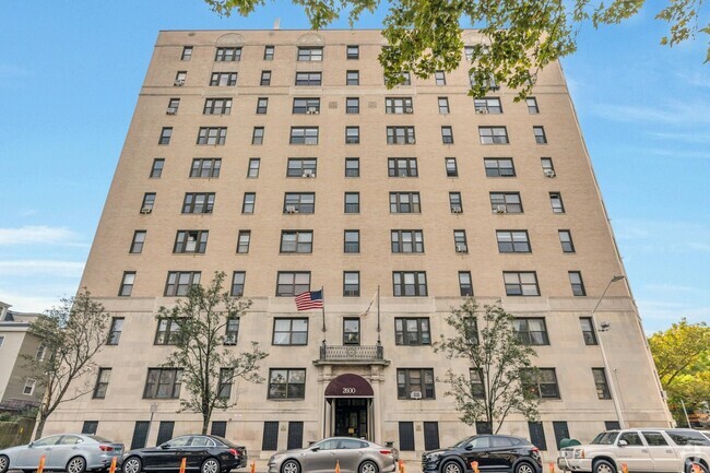 Building Photo - 2600 John F. Kennedy Blvd Unit 3F Rental