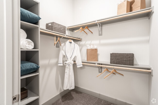 1HAB, 1BA - 759&nbsp;ft² - Griffis Frisco