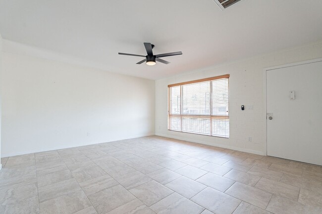 Photo - 10802 W Hope Dr