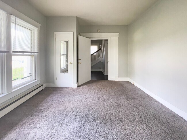 Photo - PRELEASING for AUGUST! Close to Campus Unit 1515 Apt. A