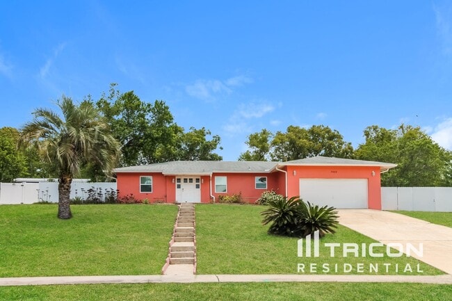 Photo - 7025 Fairlawn St House