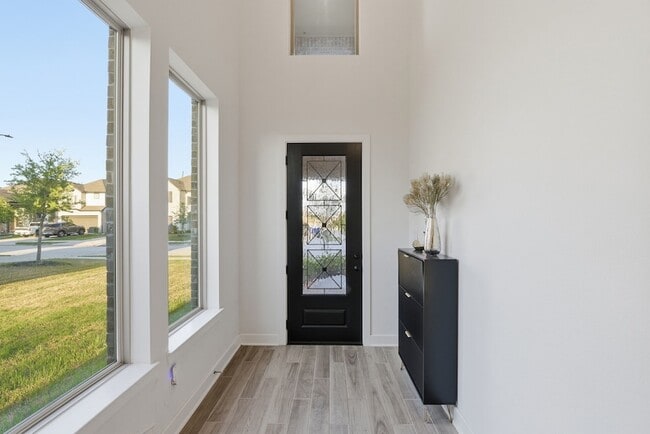 Photo - 7031 Snow Finch Ln