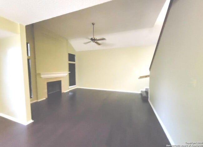 Photo - 5955 Heather View