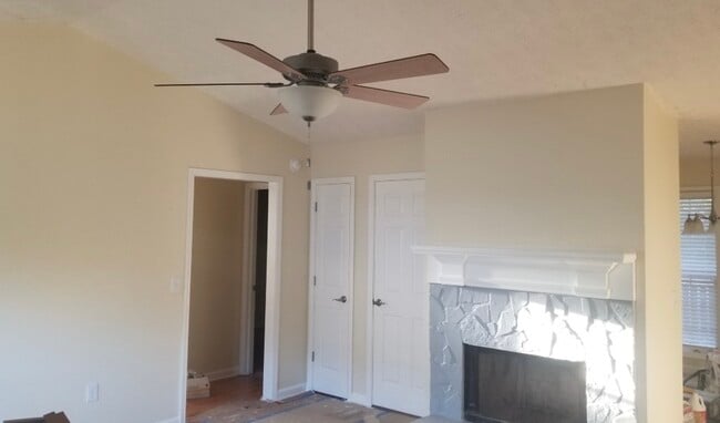 Photo - 3708 Willow Tree Cir
