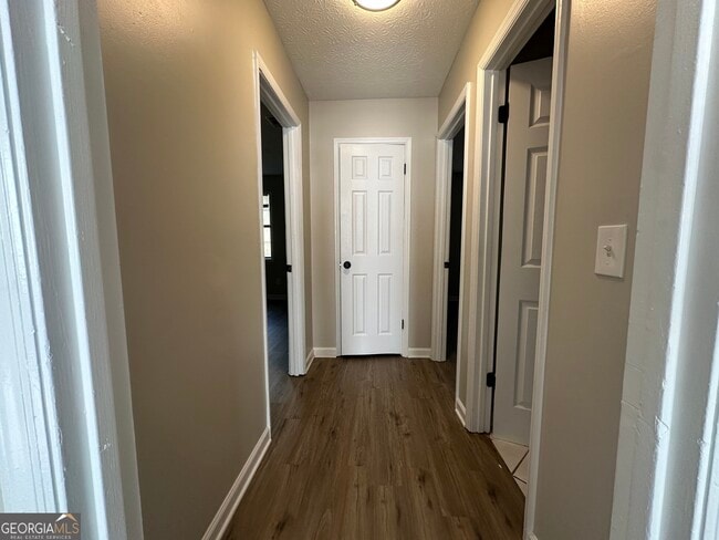 Photo - 271 E Wright St