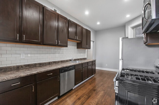 Building Photo - 908 W Montrose Ave Unit 1 Rental