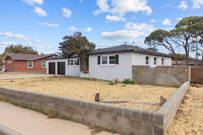 Photo - 1308 Laurel Ave