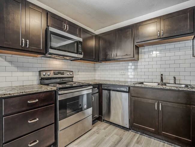 cocina - Stratford Square Apartments