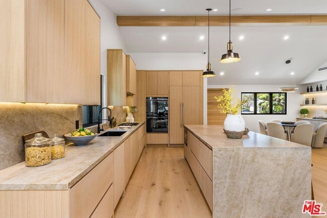 Photo - 5305 Allott Ave
