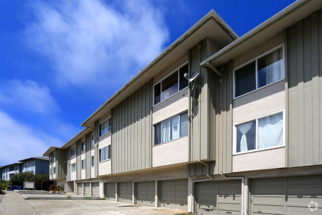 Photo - Clarinada Apartments