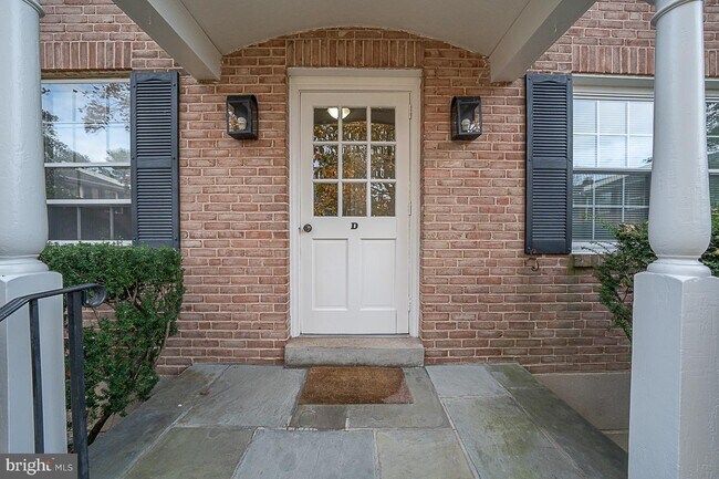 Photo - 1334 Montgomery Ave Unidad D4