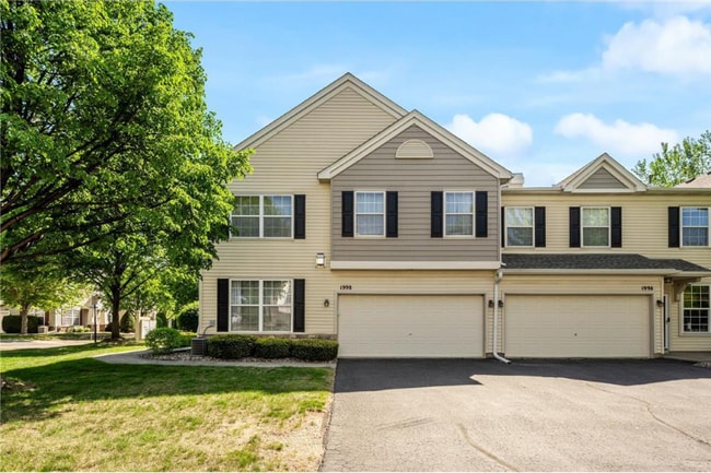 Photo - 1998 Siefert St Townhome