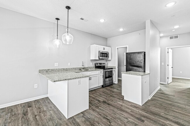 Building Photo - 240 N 10th St Unit 150 South