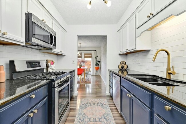 11010 Prairie Dove Cir