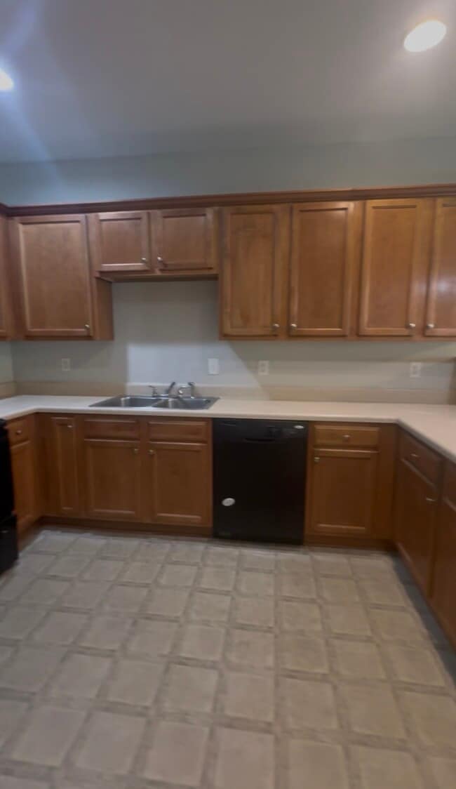 Photo - 8180 Oakley Cir