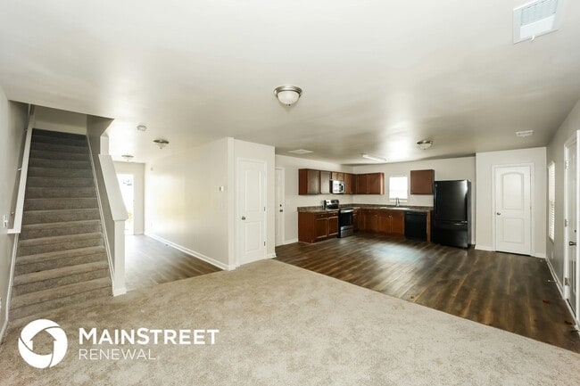 Photo - 306 Blackfoot Trail