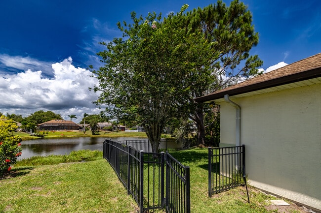 Photo - 871 Brookview Ln