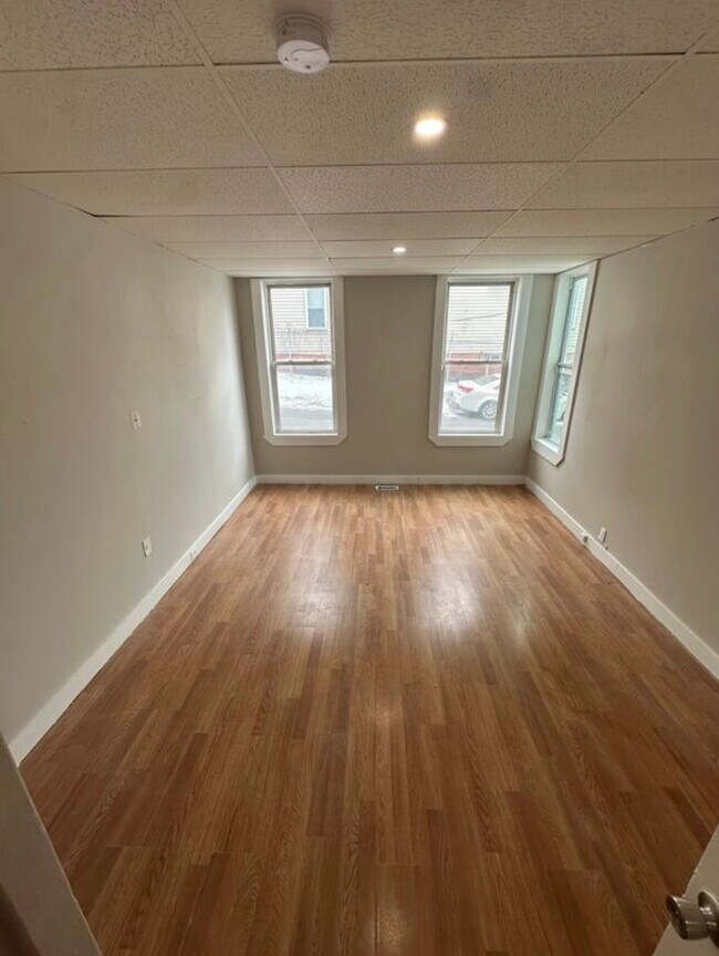Photo - 33 Providence St Unit 33 Providence St, Worcester, MA 01604  #1