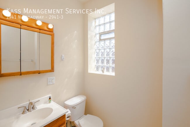 Photo - 2941 N Broadway-2941-3 Unidad 2941-3