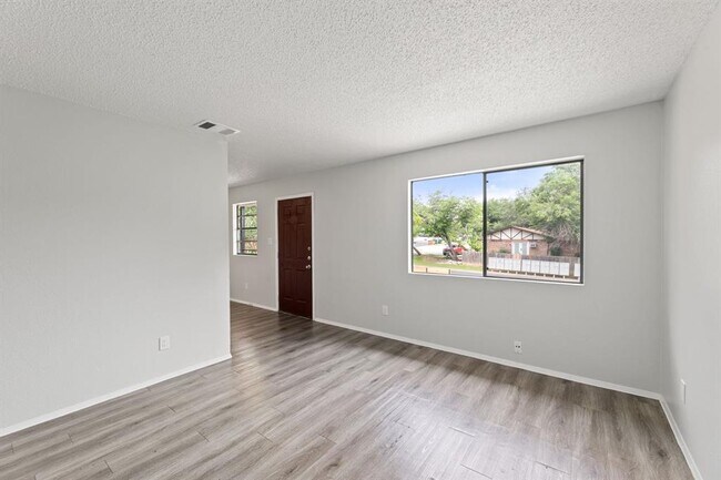 Photo - 3460 Willowrun Dr