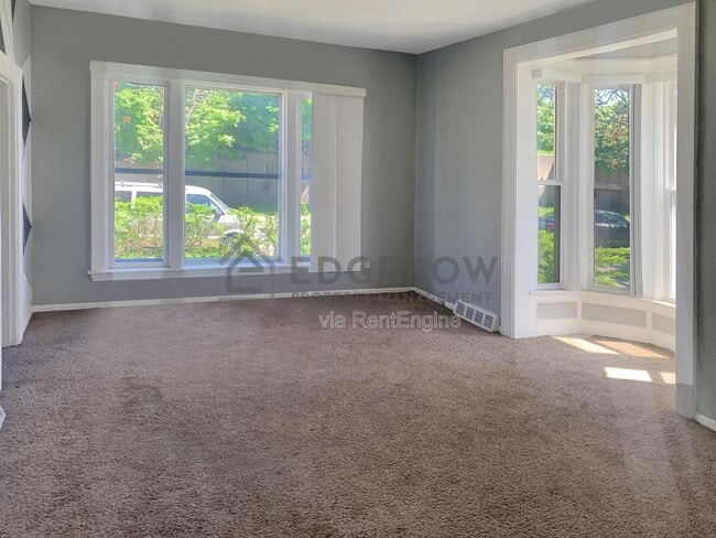 Photo - 731 Turner Ave NW