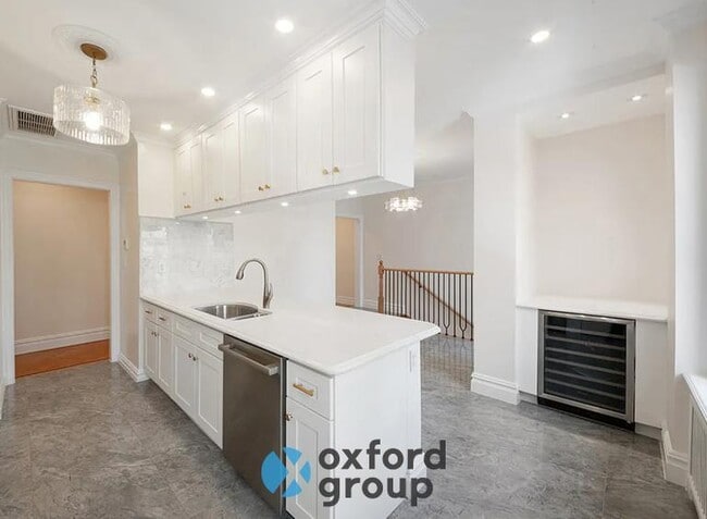 Photo - East 76th Street